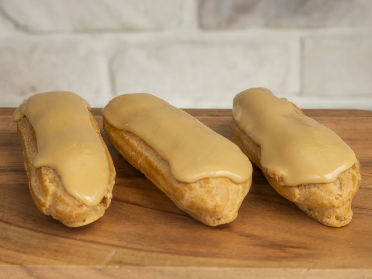 Eclairs, coffee